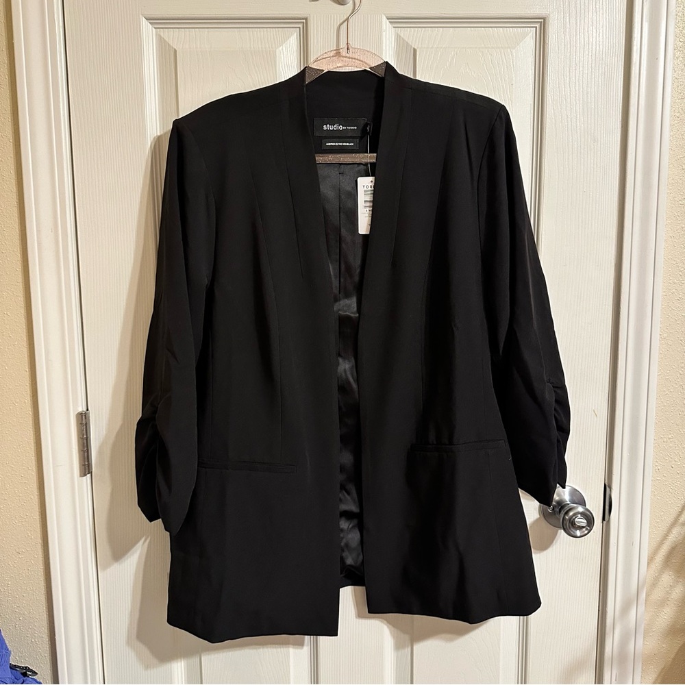 2x Studio Crepe Collarless Blazer NWT